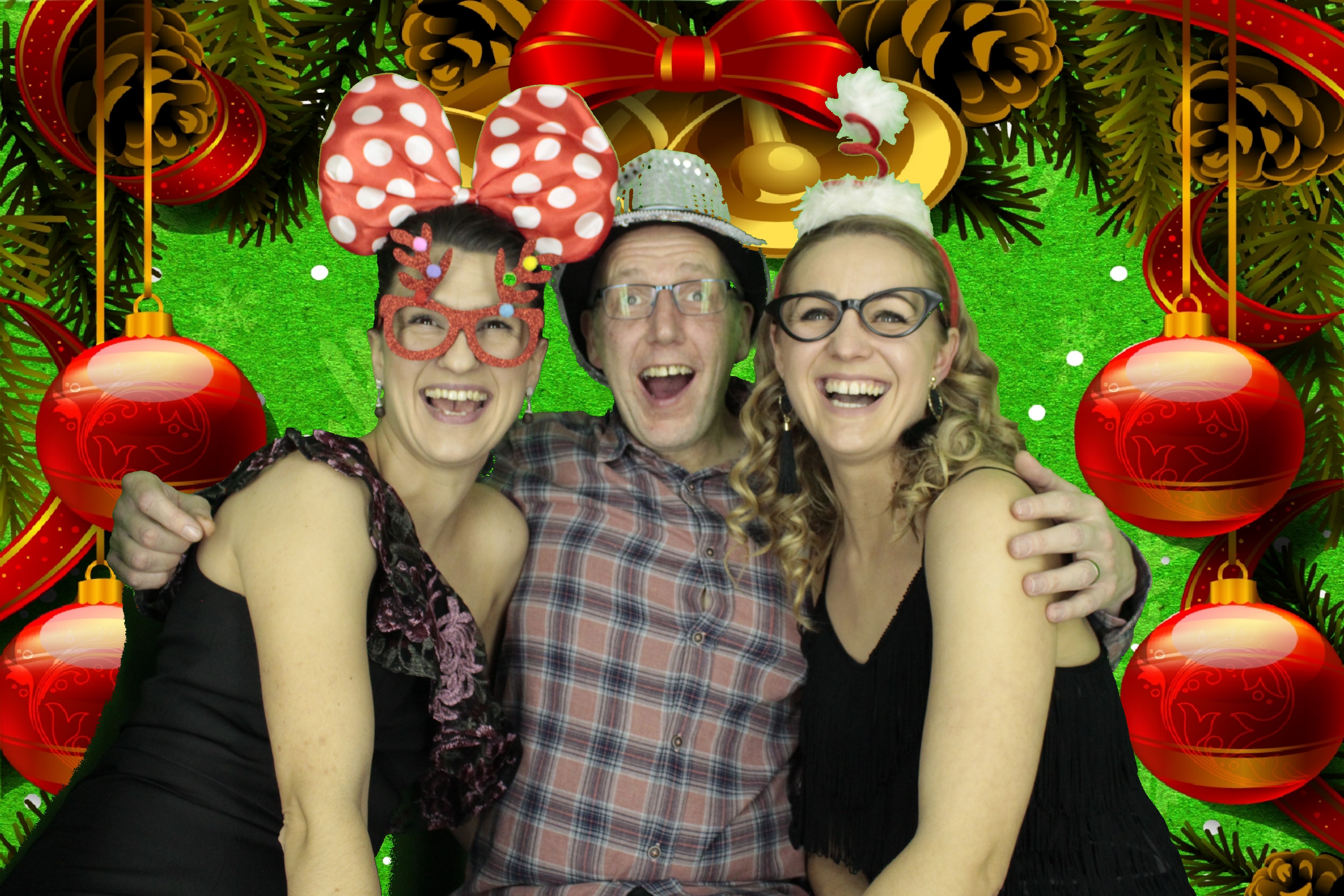 Ocean Network Express Christmas Party 2019 | View more photos from the event at gallery.myphotoboothexperience.co.uk/u/MyPhotoBoothExperienceLtd/Ocean-Network-Express-Christmas-Party-2019
